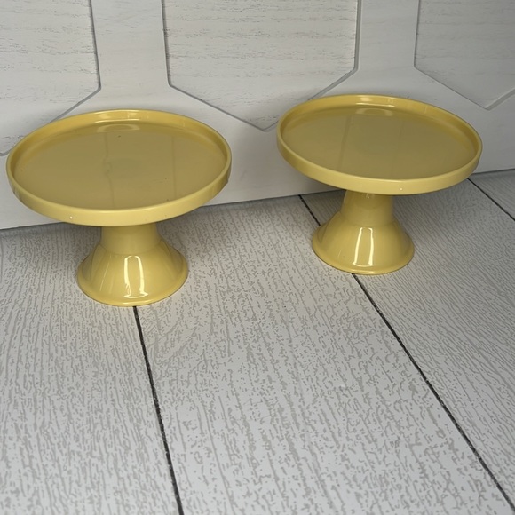 Matching Set of 2 Banana Yellow Risers Decorative Display Stands - Picture 3 of 8
